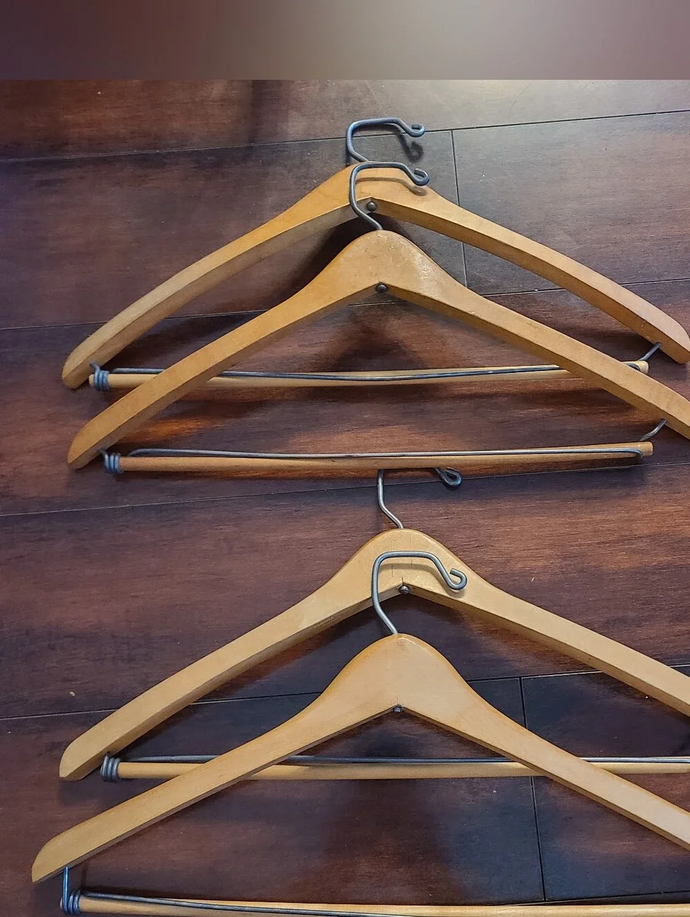 Lot of 4 Vintage Batts WISHBONE Wooden Suit Hangers Grand Rapids